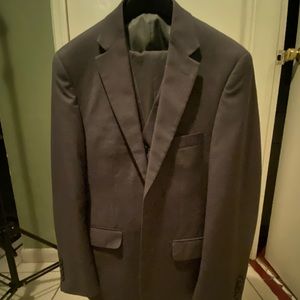 Men’s Wearhouse Pronto Uomo Charcoal 3-Piece Suit